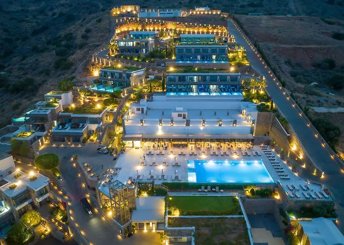 Royal Marmin Bay Boutique&Art Hotel